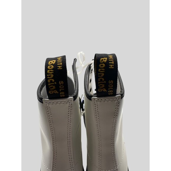 Dr. Martens 10/11 Unisex Genuine AirWair Leather Style 101 YS Leather White Boot - Picture 8 of 10